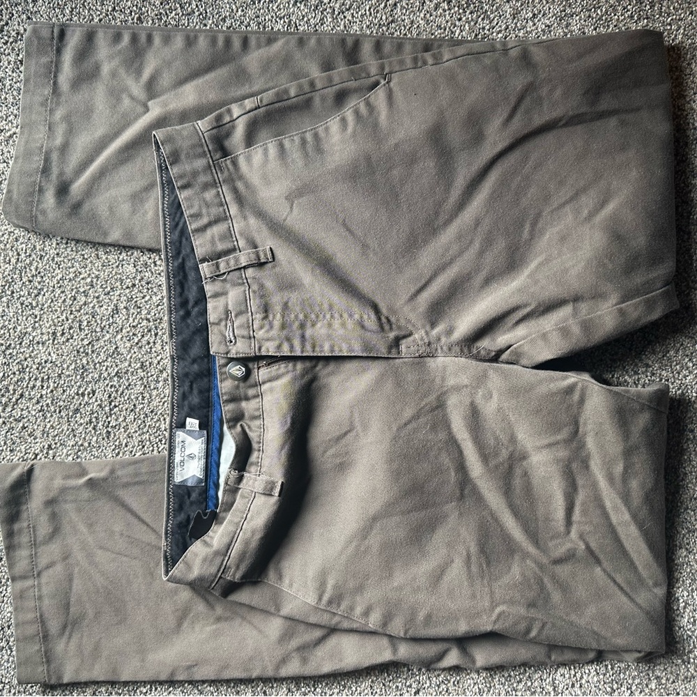 Volcom pants - Picture 2 of 4